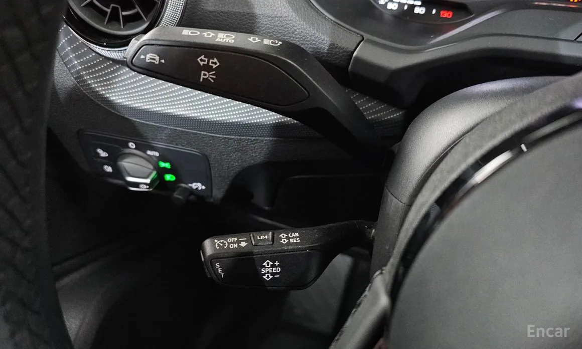 Audi Q2 2017 35 TDI Premium