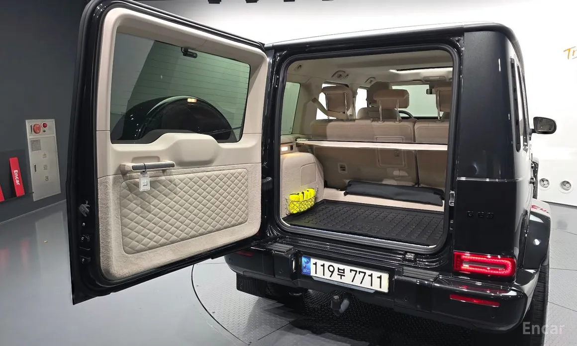 Mercedes-Benz G-Class 2019 AMG G63 Manufaktur