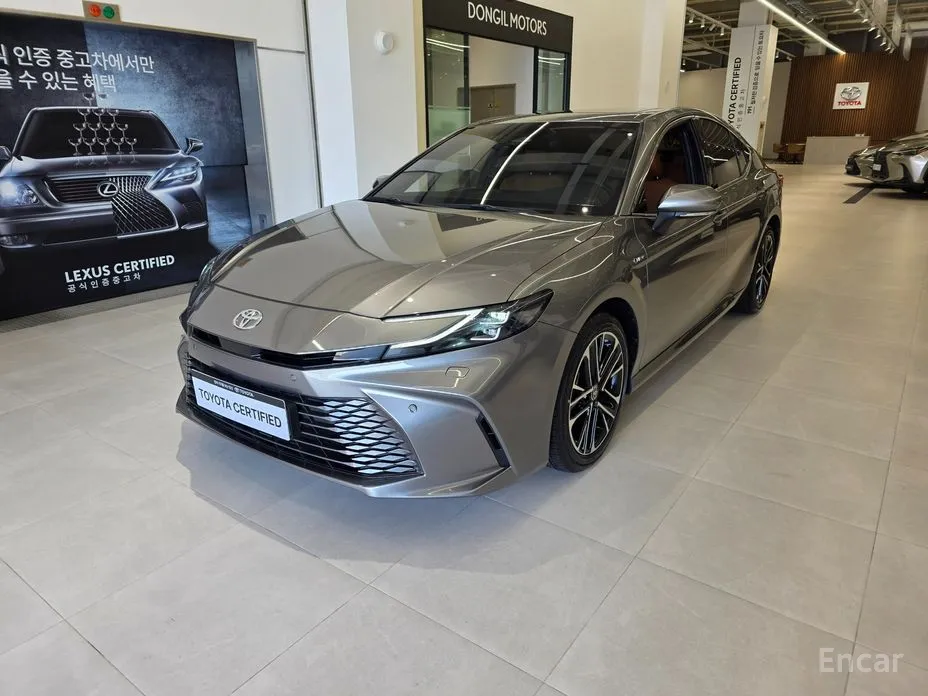 Toyota Camry 2024 2.5 XLE Hybrid