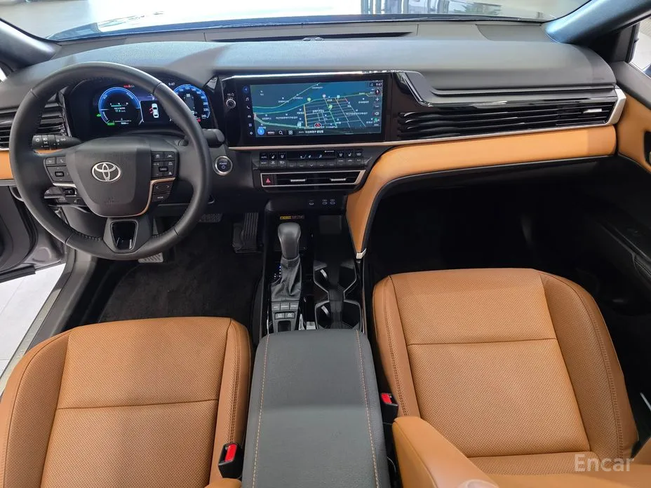 Toyota Camry 2024 2.5 XLE Hybrid
