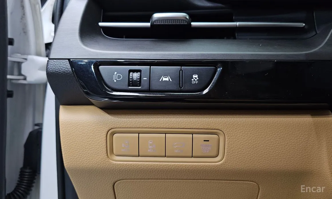 Фото 16 - Kia Carnival