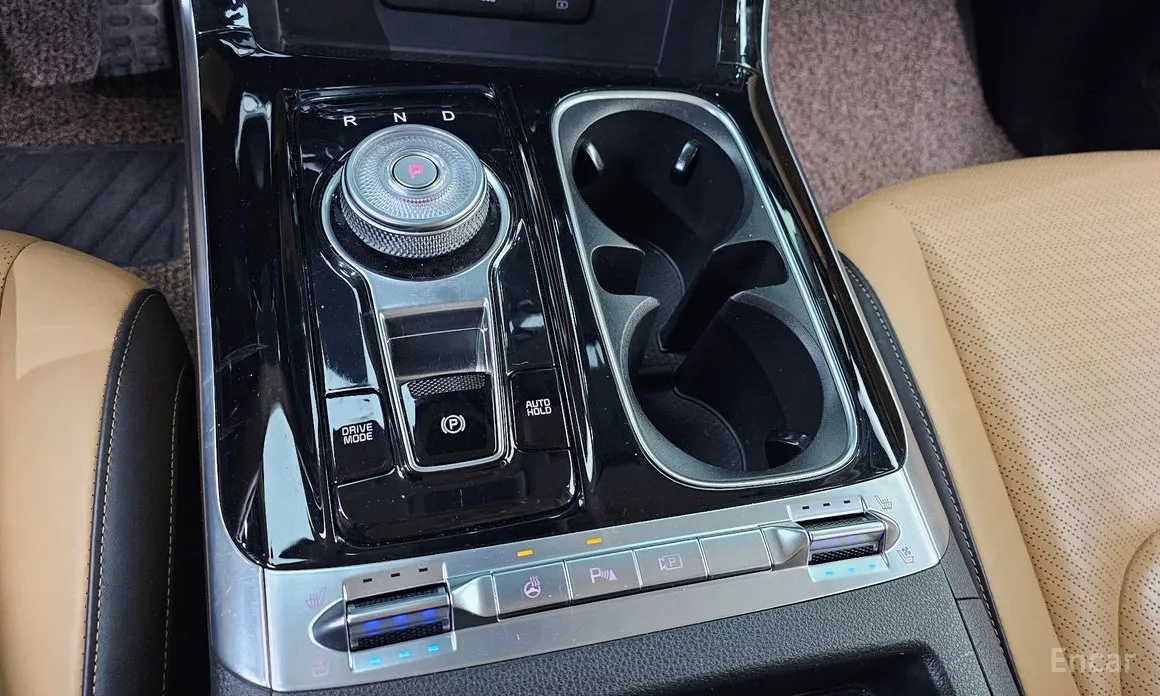 Фото 9 - Kia Carnival