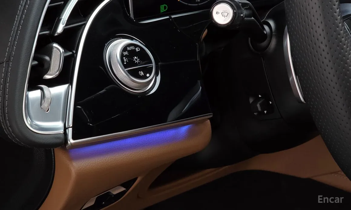 Mercedes-Benz E-Class 2024 E300 4MATIC AMG Line Premiere Special