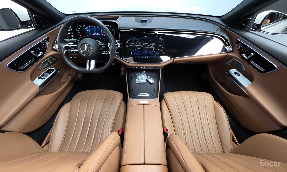 Mercedes-Benz E-Class 2024 E300 4MATIC AMG Line Premiere Special