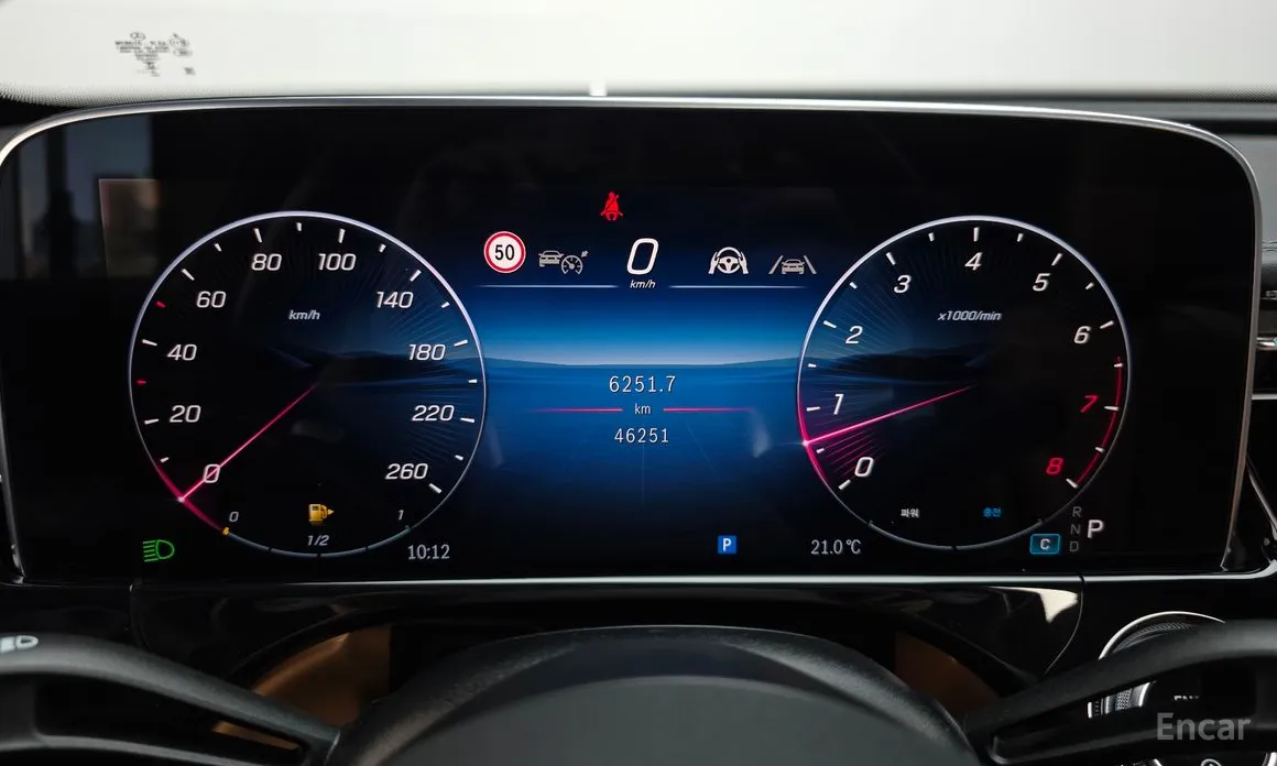 Mercedes-Benz E-Class 2024 E300 4MATIC AMG Line Premiere Special