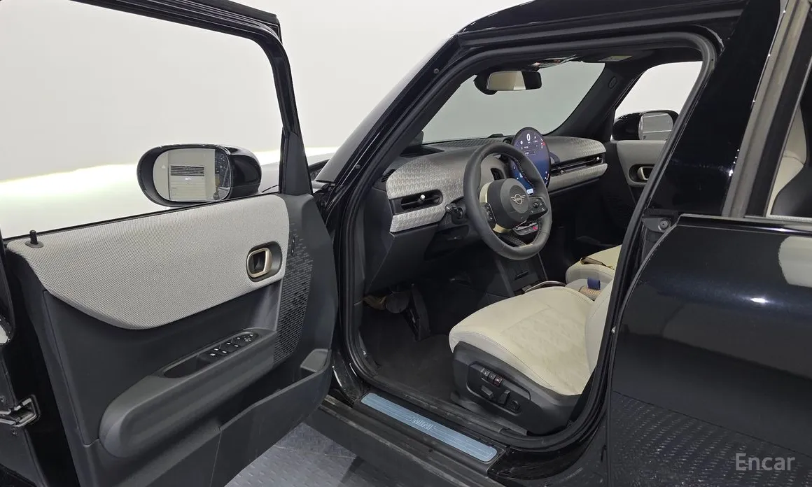 Mini Cooper 2024 5 Door Favoured