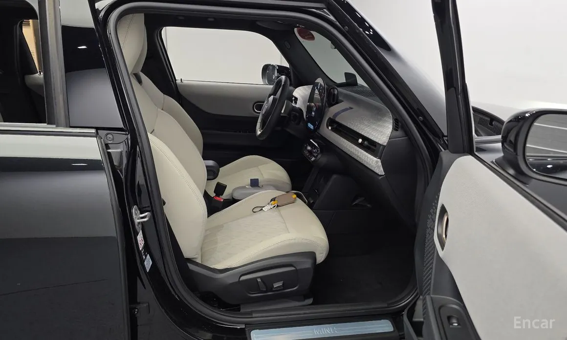 Mini Cooper 2024 5 Door Favoured