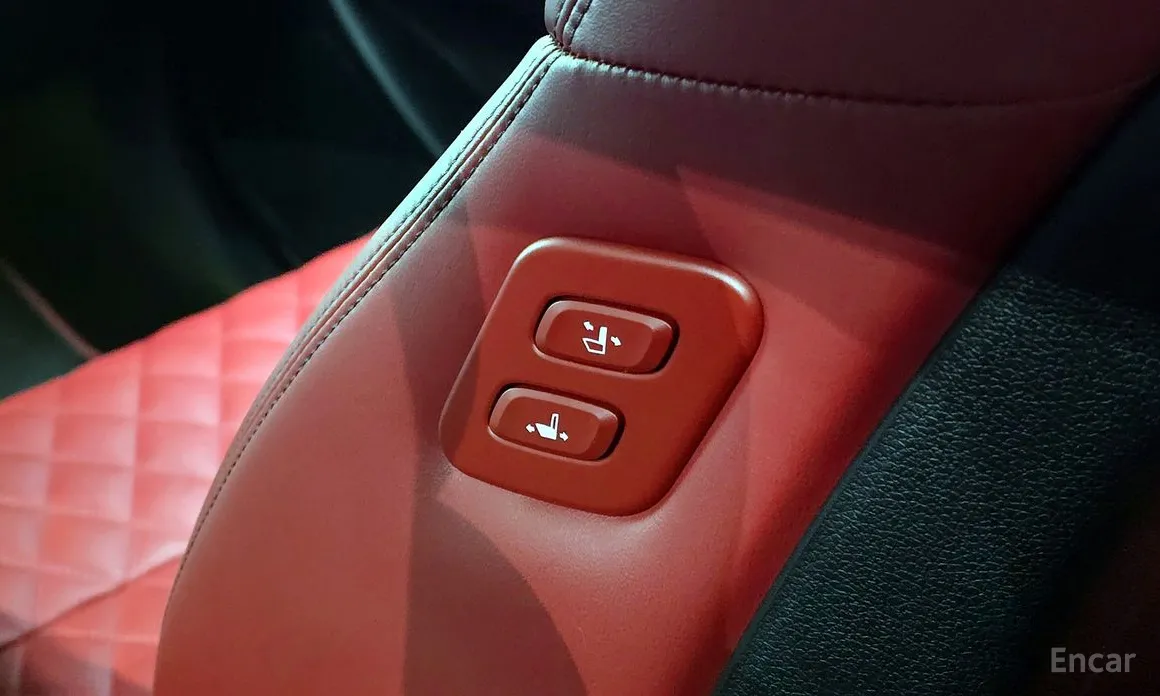 Genesis G70 2020 Gasoline 2.5T 4WD