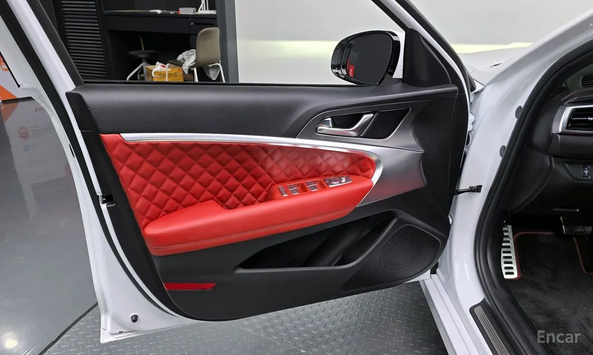 Genesis G70 2020 Gasoline 2.5T 4WD