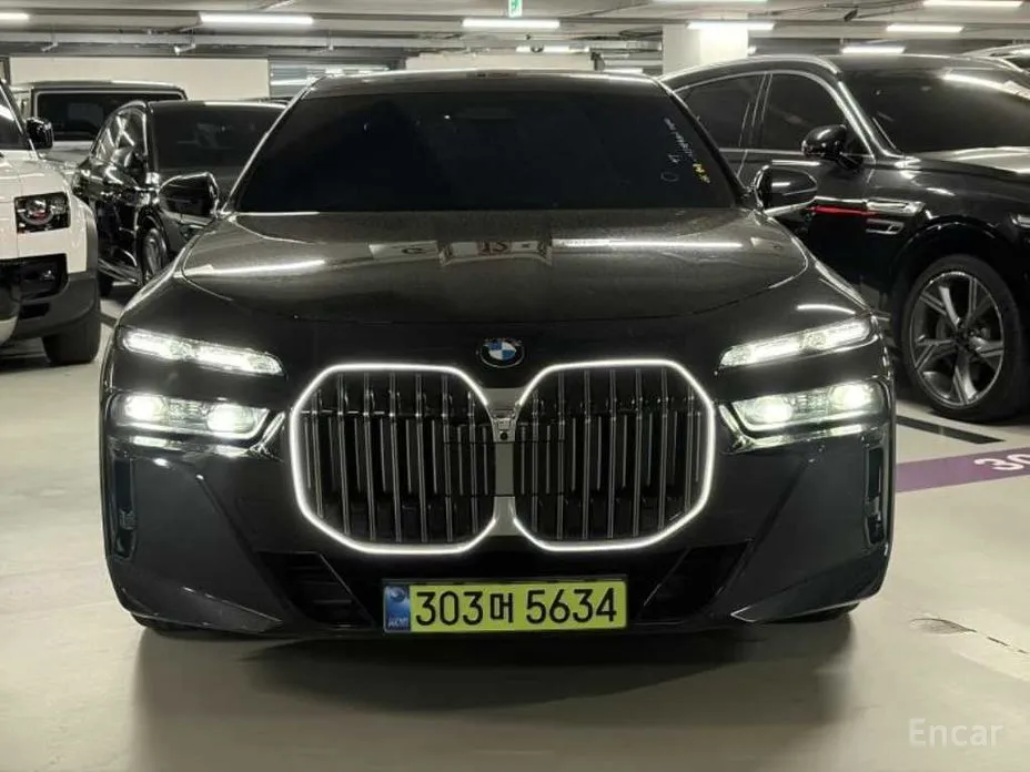 BMW 7 Series 2022 740d xDrive M Sport