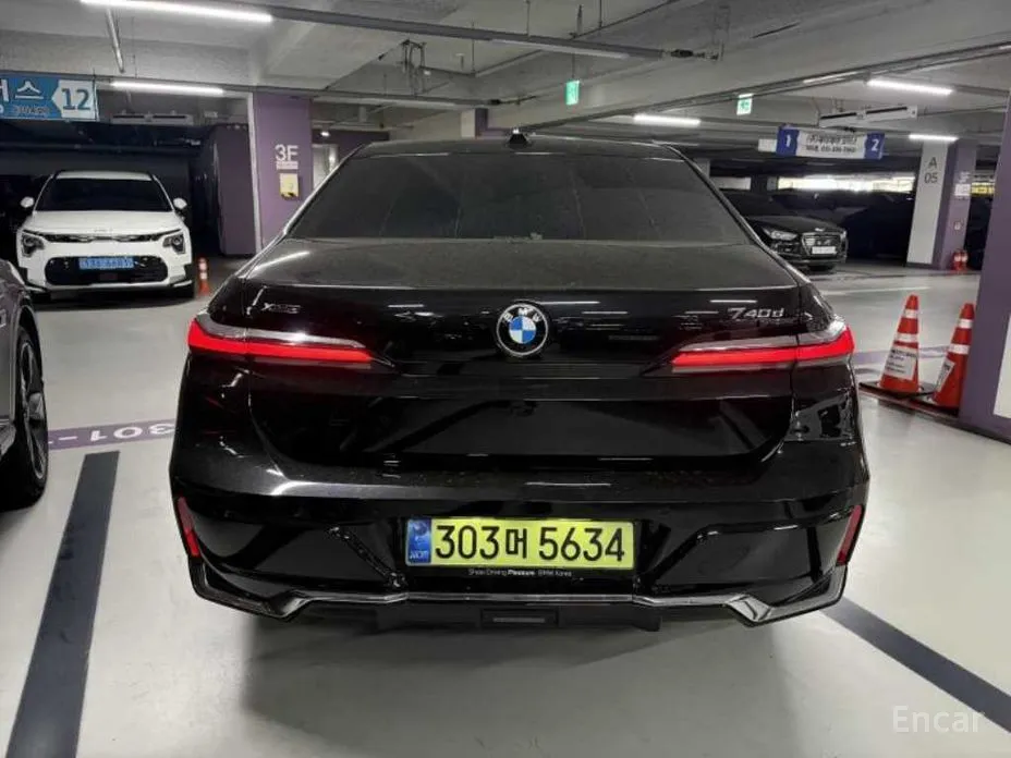 BMW 7 Series 2022 740d xDrive M Sport