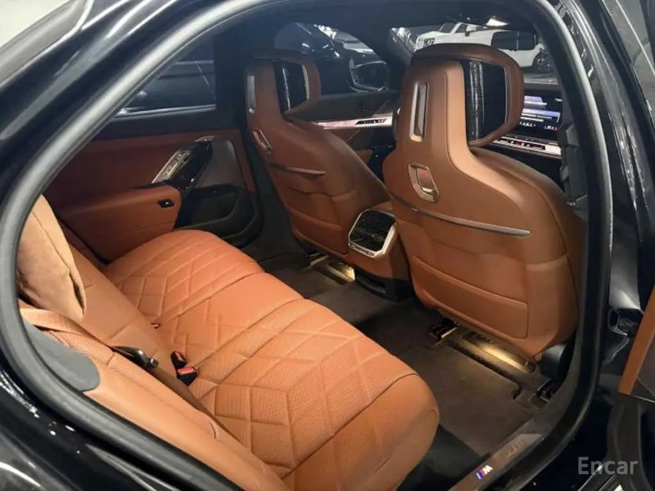BMW 7 Series 2022 740d xDrive M Sport