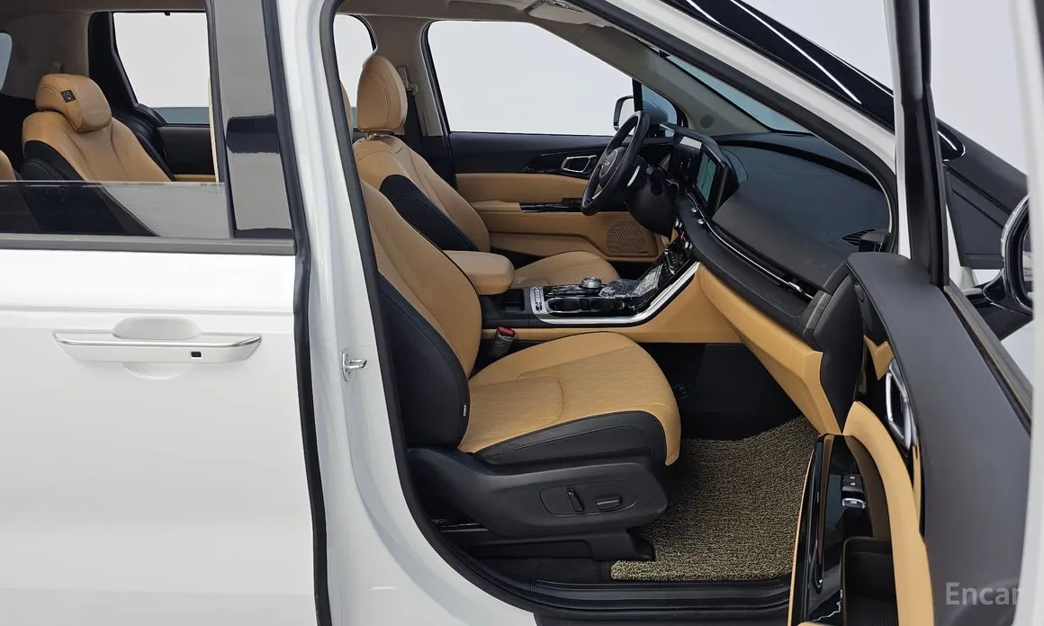 Фото 26 - Kia Carnival