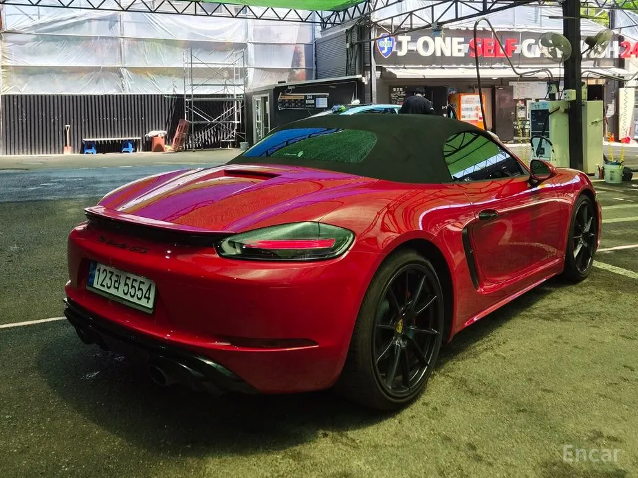 2016 Porsche 718
