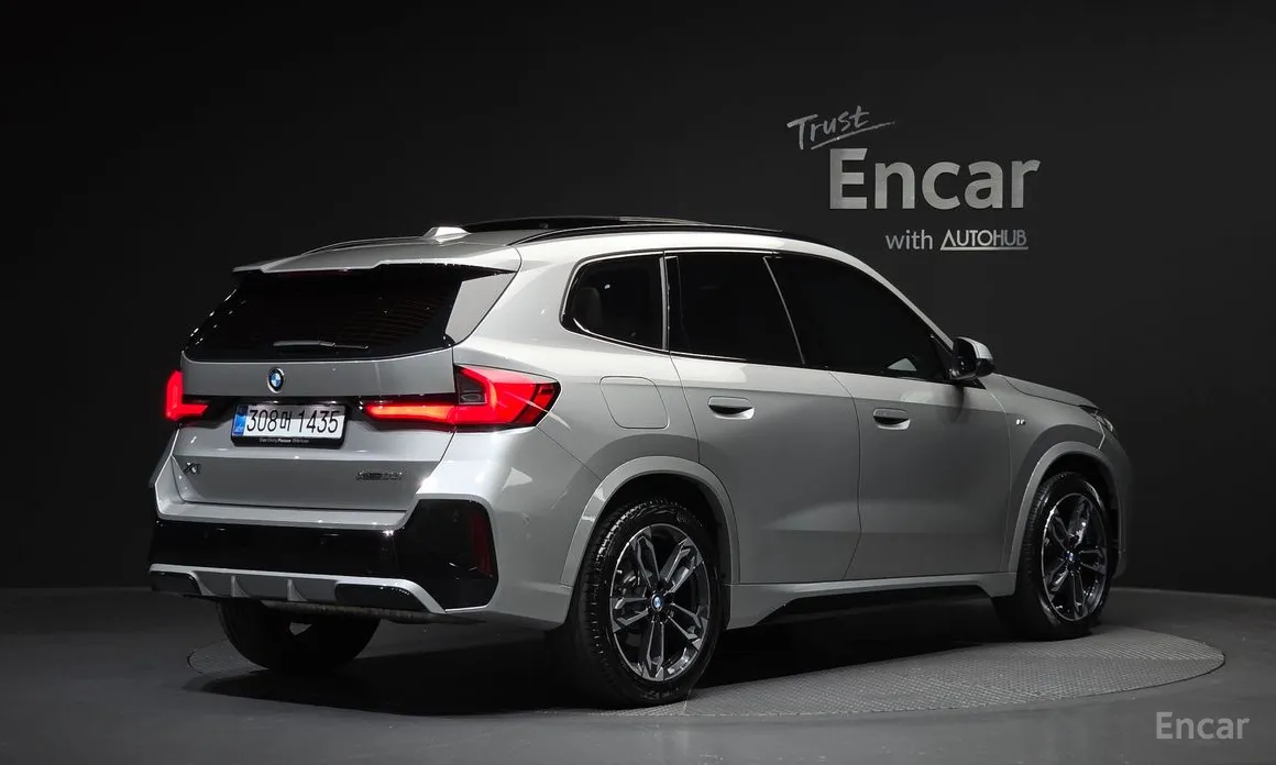 2023 BMW X1