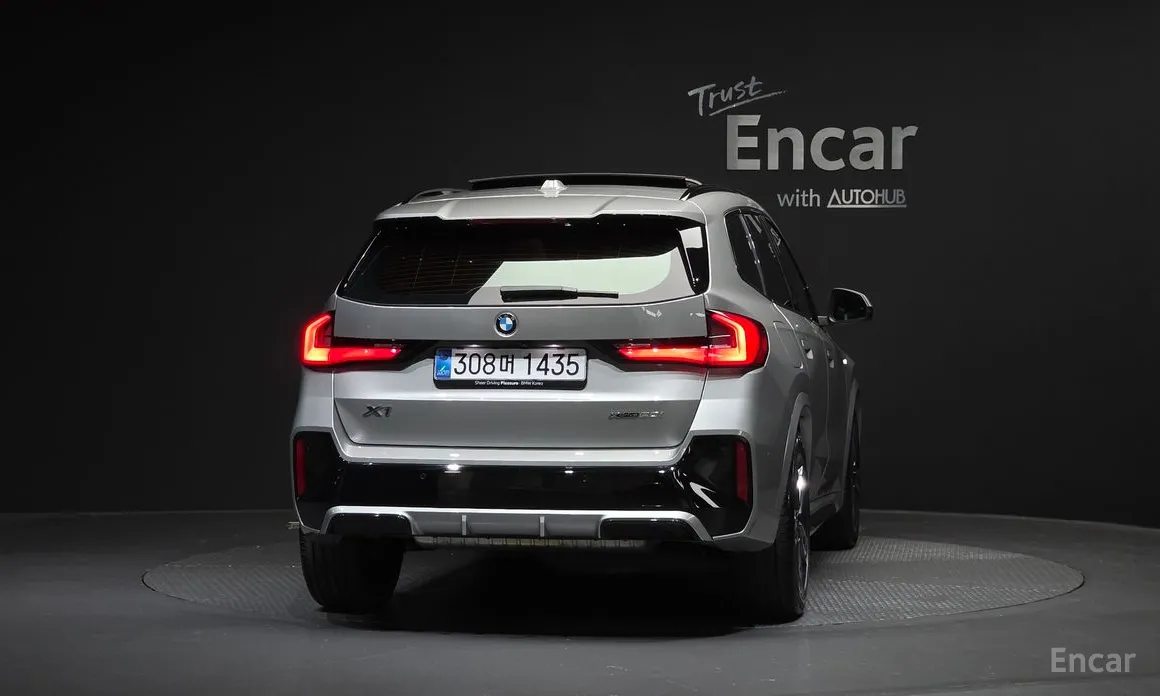 2023 BMW X1