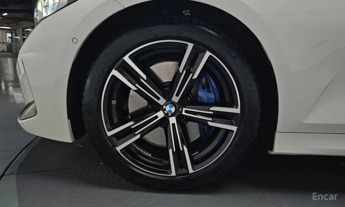 BMW 3 Series 2019 320i M Sport