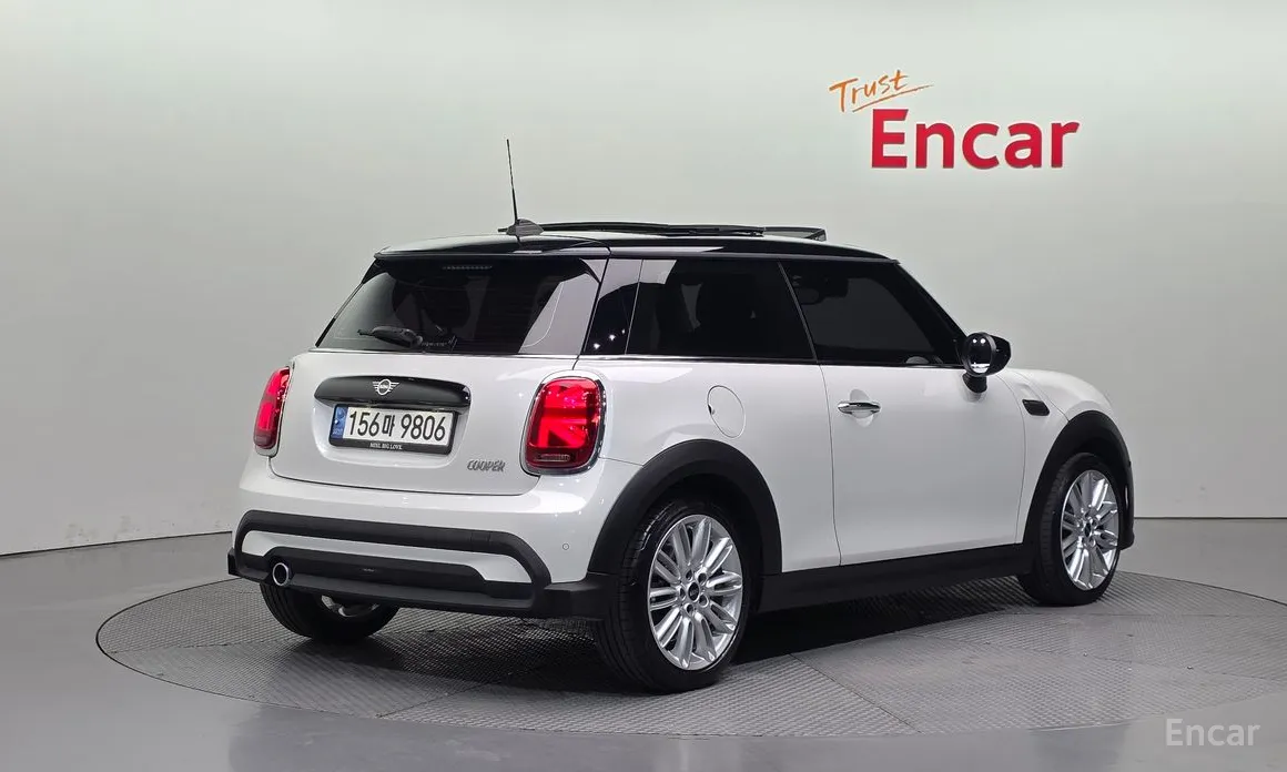 Фото 2 - Mini Cooper