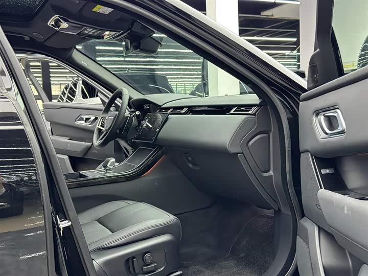 Land Rover Range Rover Velar 2025 2025款 Dynamic SE