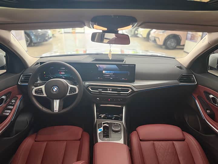 Фото 9 - BMW i3