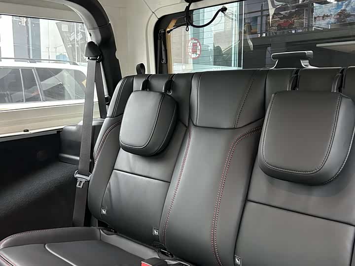 Фото 7 - Jeep Wrangler