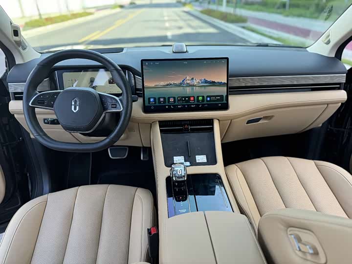 Aito M7 2022 2022款 1.5T 四驱豪华版