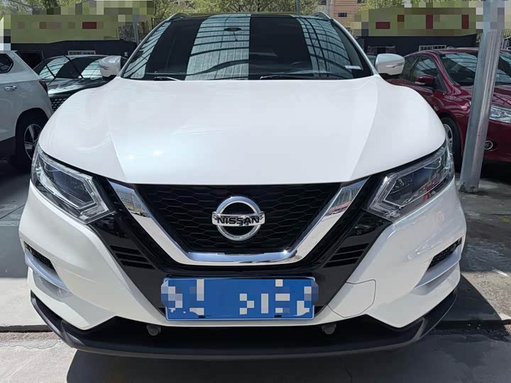 Фото 2 - Nissan Qashqai
