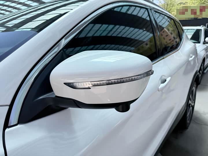 Фото 4 - Nissan Qashqai