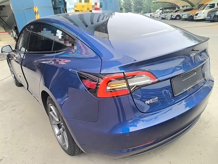 Фото 5 - Tesla Model 3