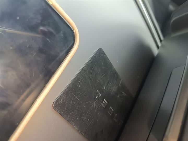Фото 9 - Tesla Model 3