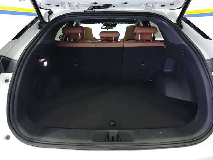 Changan UNI-Z Hybrid 2024 2024款 蓝鲸智电iDD 125km 卓越型