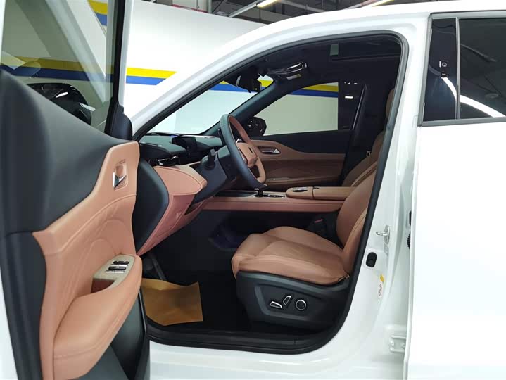 Changan UNI-Z Hybrid 2024 2024款 蓝鲸智电iDD 125km 卓越型