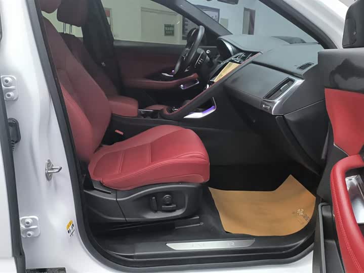 Jaguar E-Pace 2024 2024款 进取运动版 R-DYNAMIC S