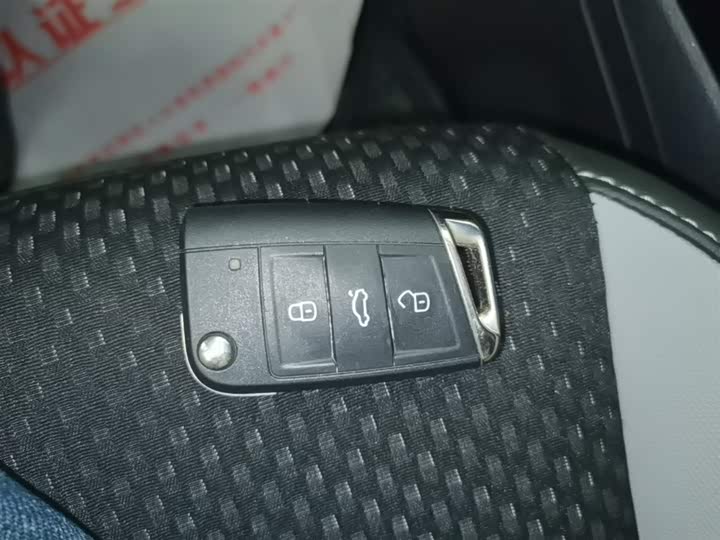 صورة 9 - Volkswagen Tacqua