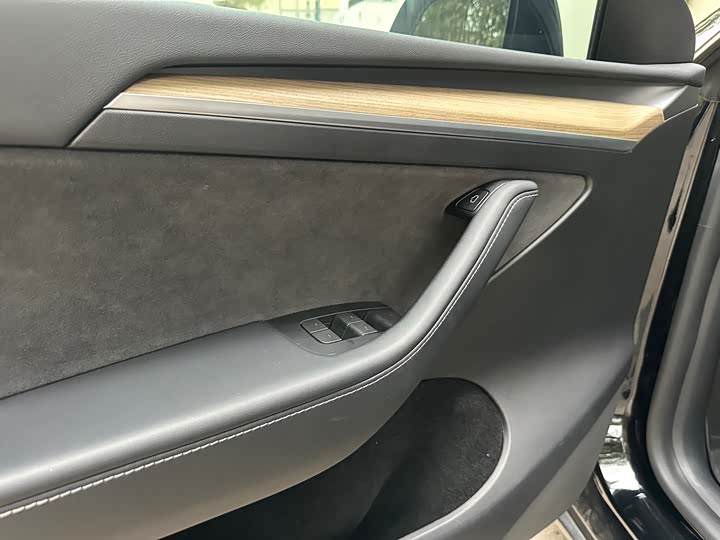 Фото 6 - Tesla Model Y