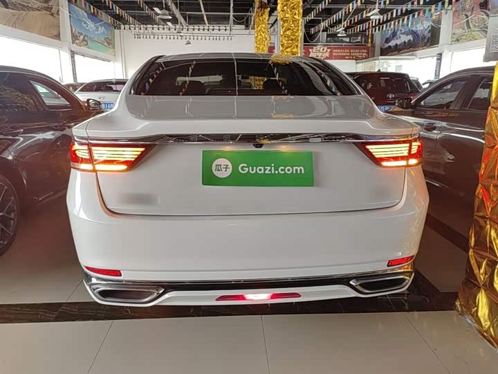 Geely Emgrand GT 2021 2021款 1.8T 领航版
