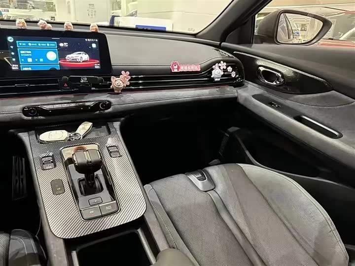 Фото 6 - GAC Trumpchi Empow R
