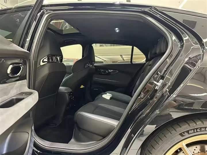 Фото 7 - GAC Trumpchi Empow R