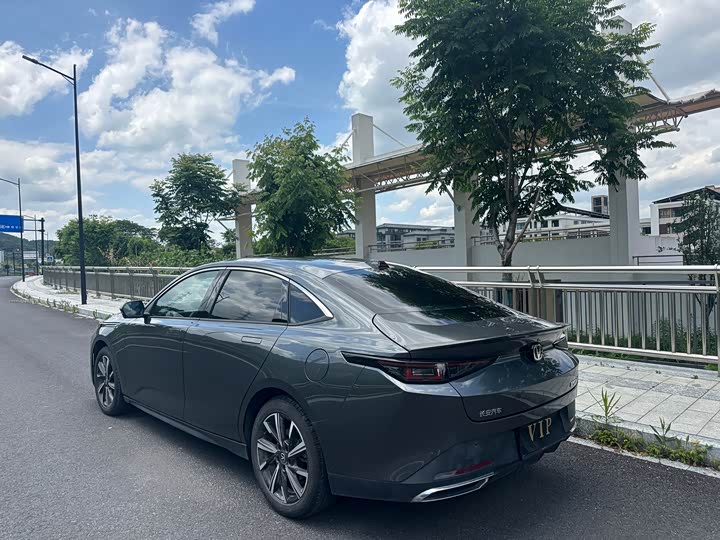 Фото 4 - Changan Yida