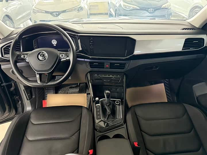 Volkswagen Tayron 2021 2021款 330TSI 两驱豪华智联版Plus