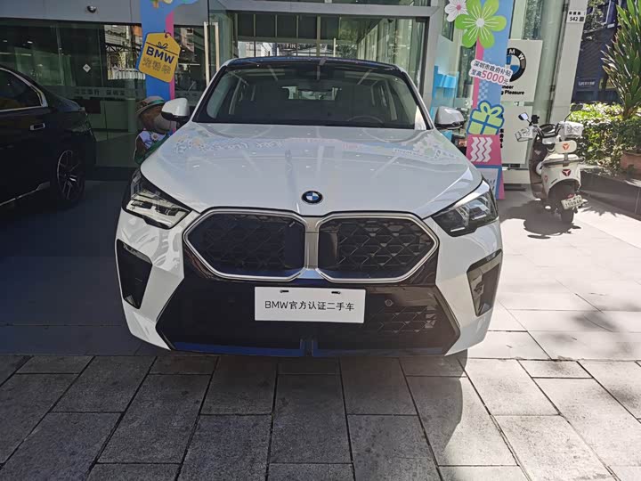 Фото 2 - BMW X2