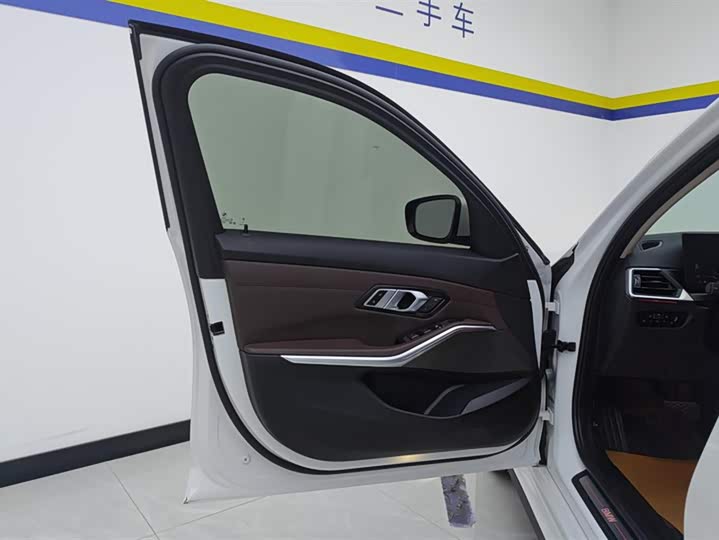 Фото 7 - BMW i3