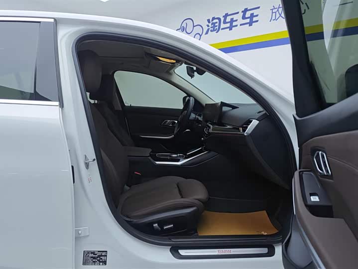 Фото 8 - BMW i3