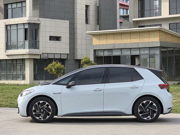 صورة 4 - Volkswagen ID.3