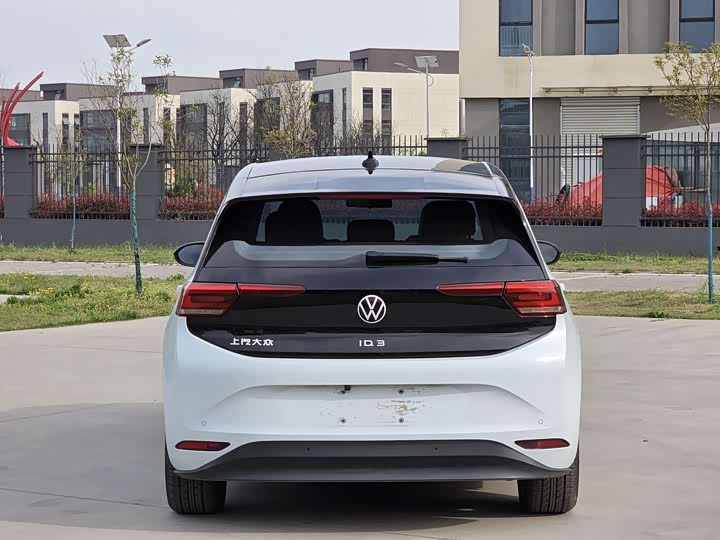 صورة 8 - Volkswagen ID.3