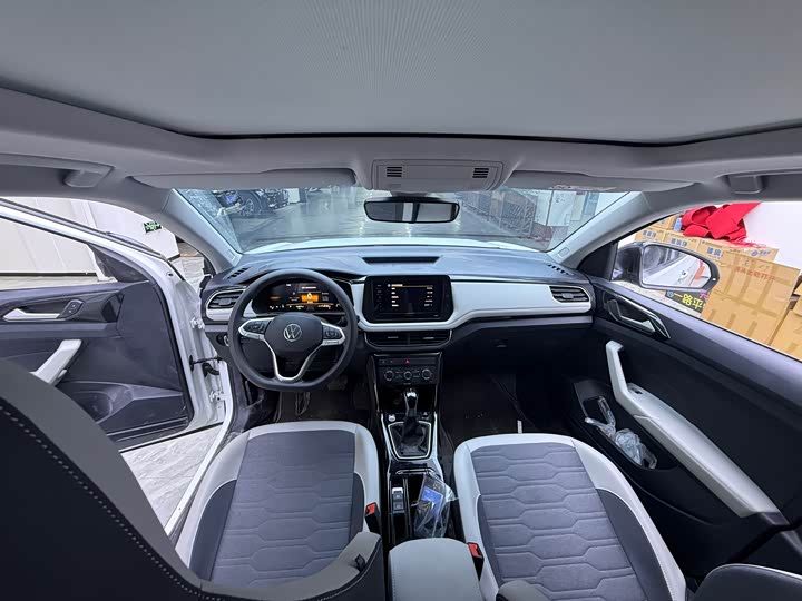 Volkswagen Tharu 2025 2025款 新锐 1.5L 锐进版