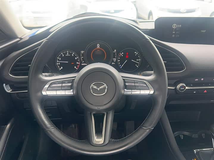 Фото 3 - Mazda 3 (Axela)