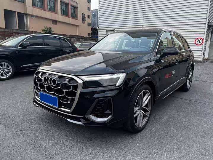 Audi Q7 2025 2025款 55 TFSI quattro S line运动型