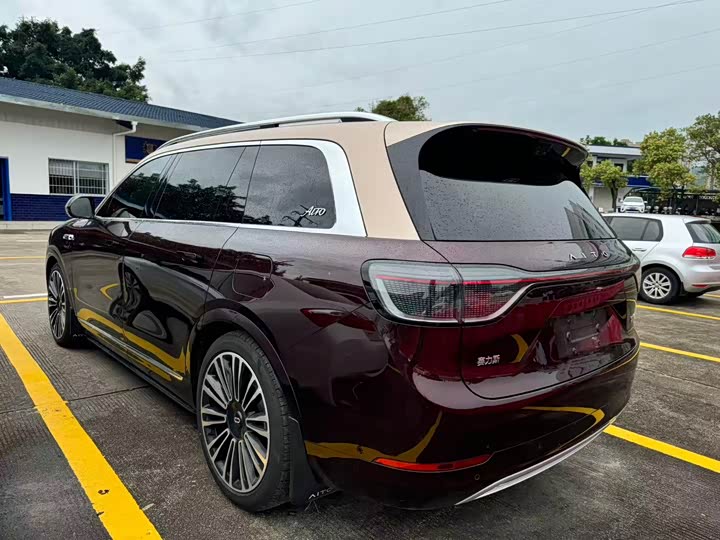 Aito M9 2025 2025款 增程 Max版 52kWh 6座版 (192线激光雷达）