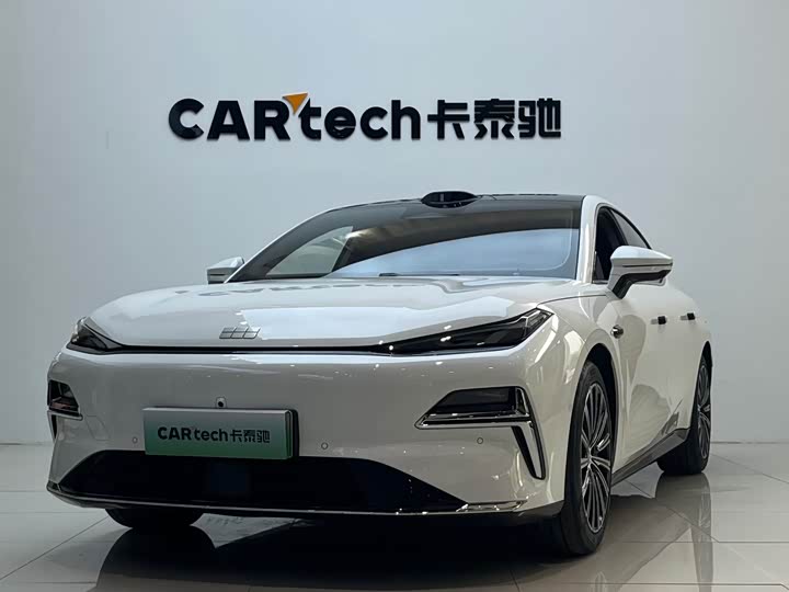 Фото 1 - Geely Galaxy Starshine 8 EM-i